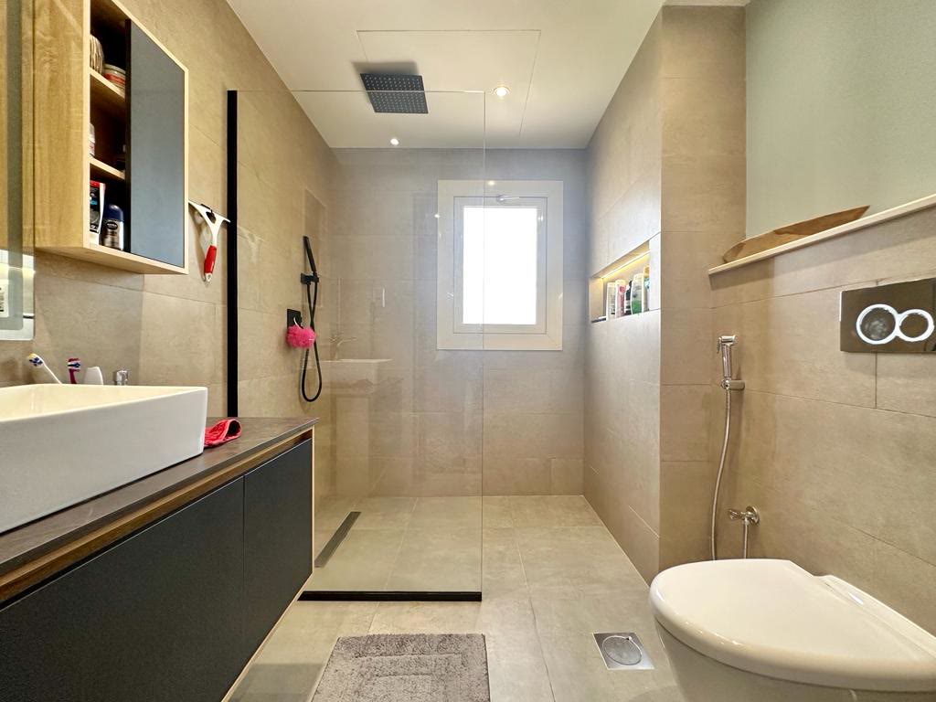 Completed interior at the Al Hamra Village townhouse, view 15