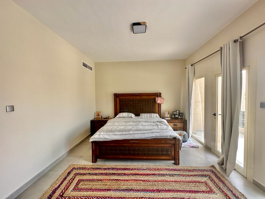Completed interior at the Al Hamra Village townhouse, view 17