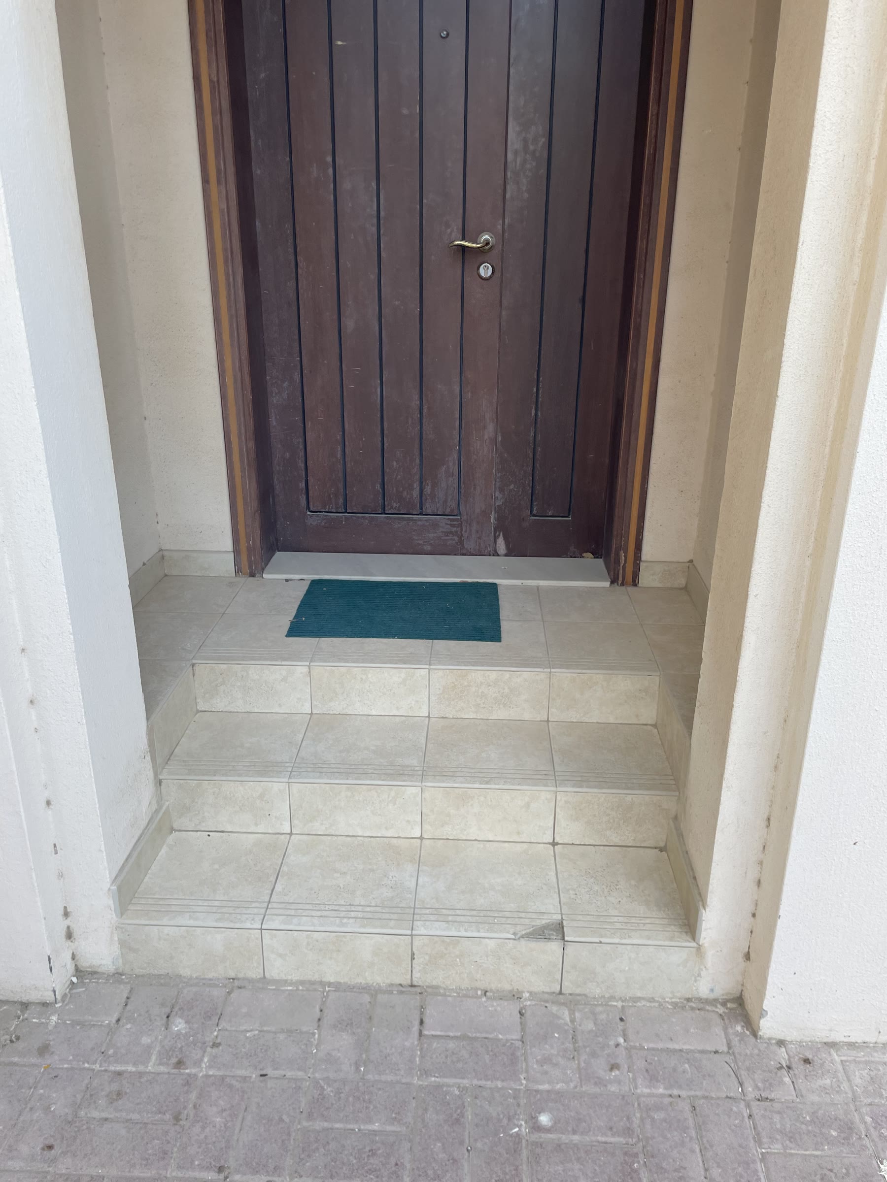 Before before renovation at the Al Hamra Village townhouse, view 10
