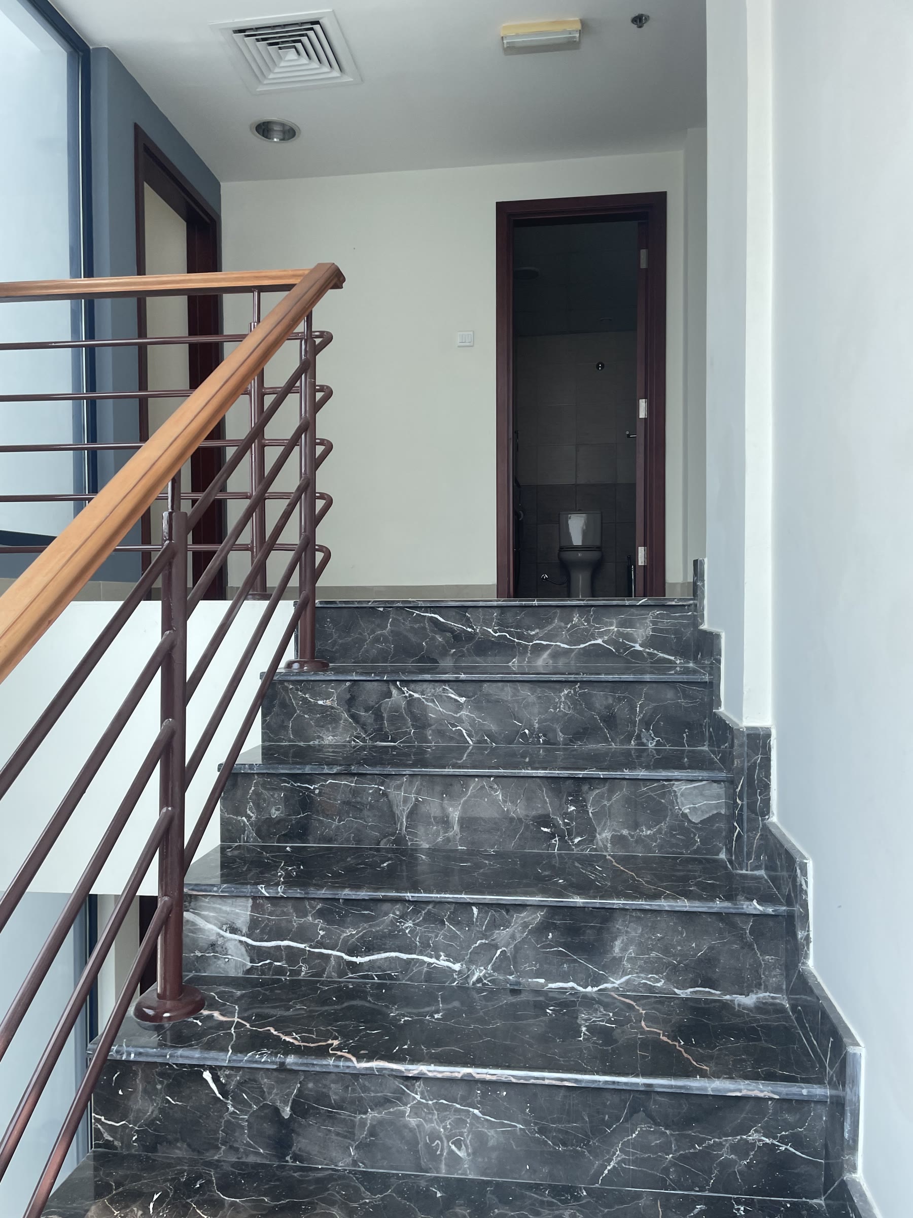 Staircase before renovation, view 2